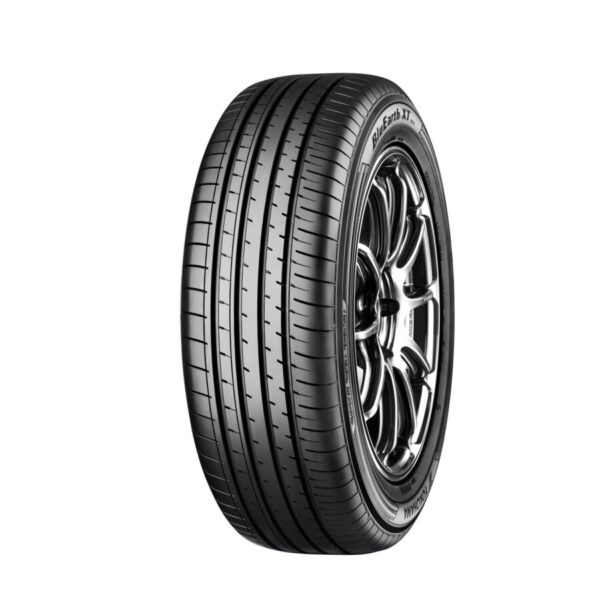 YOKOHAMA 225/65R17 102H BLUEARTH-XT AE61